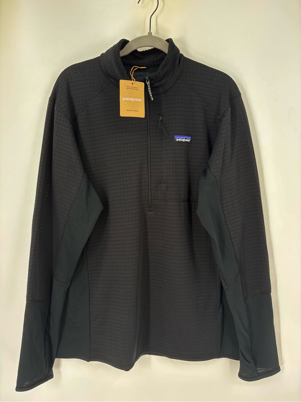 Patagonia Men’s R1 Pullover Black XL